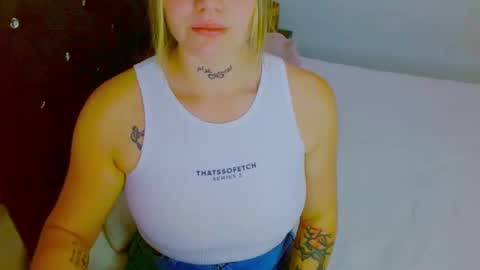 Snapshot of juli_69 chatting on 2, 11, 2025 Juliana Torres online show from 2, 11, 2025