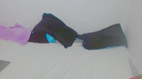 Snapshot of juli_69 chatting on 2, 2, 2026 Juliana Torres online show from 2, 2, 2026