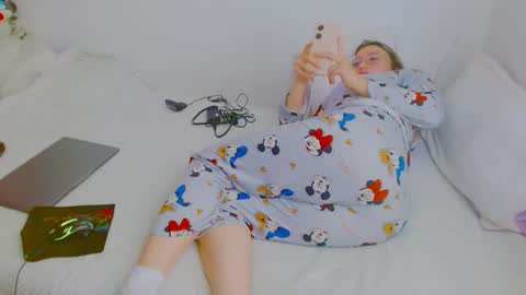 Snapshot of juli_69 chatting on 7, 2, 2026 Juliana Torres online show from 7, 2, 2026