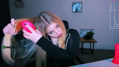 Snapshot of juli_kisss chatting on 5, 1, 2025 juli kisss online show from 5, 1, 2025