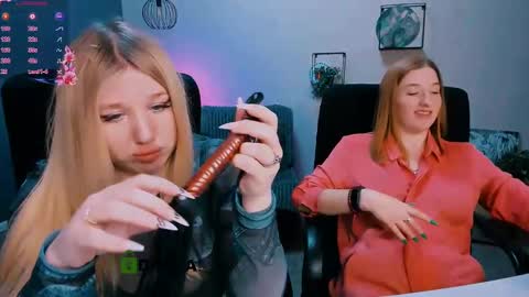 Snapshot of juli_kisss chatting on 14, 2, 2025 juli kisss online show from 14, 2, 2025