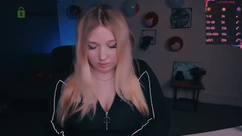 Snapshot of juli_kisss chatting on 24, 2, 2025 juli kisss online show from 24, 2, 2025