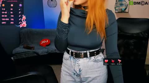 Snapshot of juli_kisss chatting on 11, 3, 2025 juli kisss online show from 11, 3, 2025