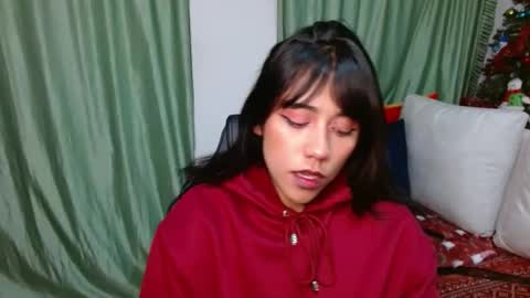 Snapshot of juli_love11 chatting on 15, 12, 2024 JULIETA online show from 15, 12, 2024