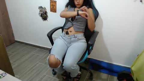 Snapshot of juli_love11 chatting on 6, 1, 2025 JULIETA online show from 6, 1, 2025