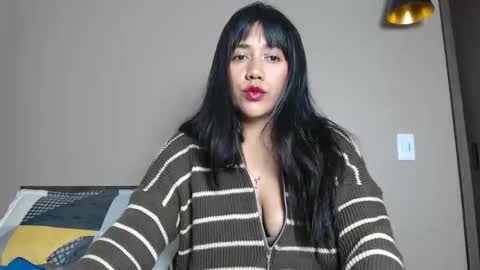 Snapshot of juli_love11 chatting on 9, 4, 2026 JULIETA online show from 9, 4, 2026