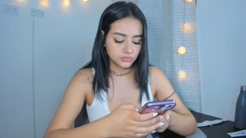 Snapshot of julia_strauns chatting on 5, 12, 2024 julia_strauns online show from 5, 12, 2024