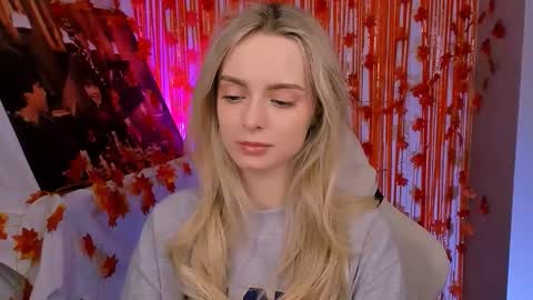 Snapshot of juliabrewwer chatting on 17, 11, 2025 Julia online show from 17, 11, 2025