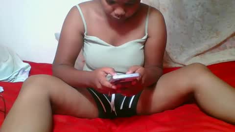 juliah02 online show from 4, 3, 2025