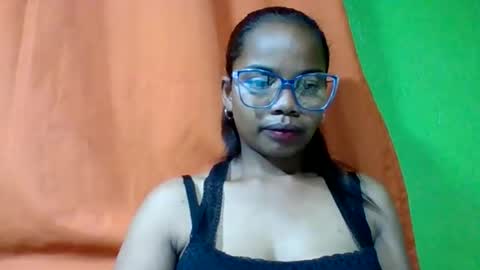 Snapshot of juliah02 chatting on 27, 5, 2026 juliah02 online show from 27, 5, 2026