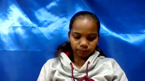 juliah02 online show from 15, 6, 2026
