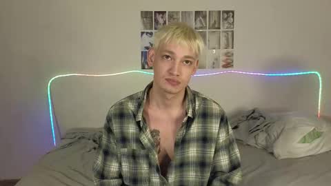 Snapshot of julian_win chatting on 21, 3, 2026 Eren online show from 21, 3, 2026