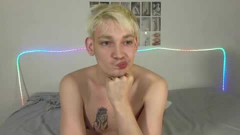 Snapshot of julian_win chatting on 22, 3, 2026 Eren online show from 22, 3, 2026