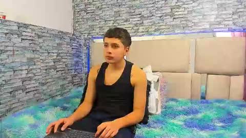 Snapshot of julian_wolf18 chatting on 23, 10, 2025 julian online show from 23, 10, 2025