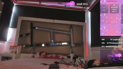 juliana_js_ online show from 23, 10, 2025