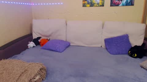 Jul online show from 22, 2, 2025