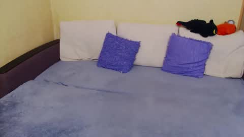 Jul online show from 22, 10, 2025