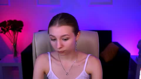 Snapshot of juliedaniel chatting on 9, 9, 2025 juliedaniel online show from 9, 9, 2025