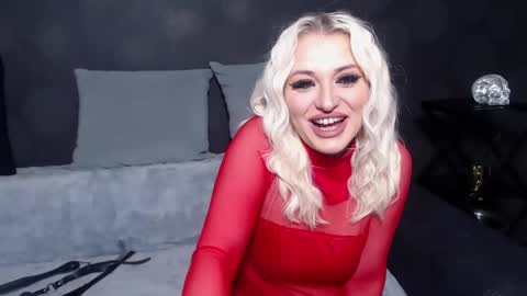 Snapshot of juliediamond chatting on 1, 3, 2025 julia online show from 1, 3, 2025