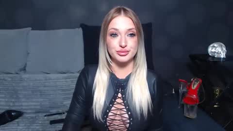 Snapshot of juliediamond chatting on 2, 4, 2026 julia online show from 2, 4, 2026