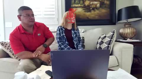 Snapshot of julieholliday chatting on 4, 11, 2025 Julie Holliday online show from 4, 11, 2025