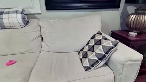 Snapshot of julieholliday chatting on 20, 11, 2025 Julie Holliday online show from 20, 11, 2025