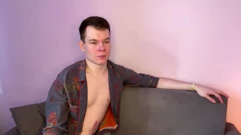 Snapshot of julielourens chatting on 28, 3, 2026 Julie and Thomas online show from 28, 3, 2026