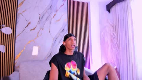 Julien online show from 5, 10, 2025