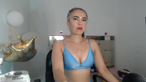 julieta__fox_ online show from 22, 1, 2025