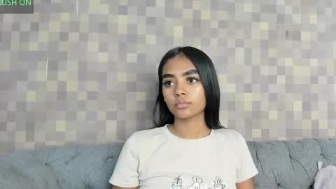 Snapshot of julieta_aguilar chatting on 23, 9, 2025 Juli online show from 23, 9, 2025