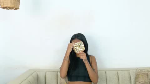 Snapshot of julieta_aguilar chatting on 27, 9, 2025 Juli online show from 27, 9, 2025