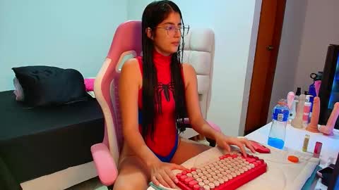 julieta_rose19 online show from 2, 12, 2025