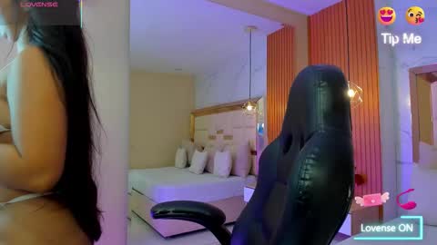     online show from 21, 10, 2025