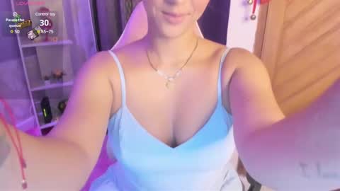 Snapshot of julietacollins_ chatting on 28, 12, 2024 Juliet online show from 28, 12, 2024