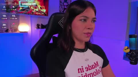 Snapshot of julietariverss chatting on 22, 4, 2026 Julieta online show from 22, 4, 2026