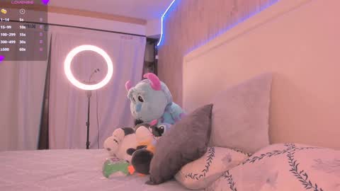 Julieta Vargas online show from 1, 2, 2025