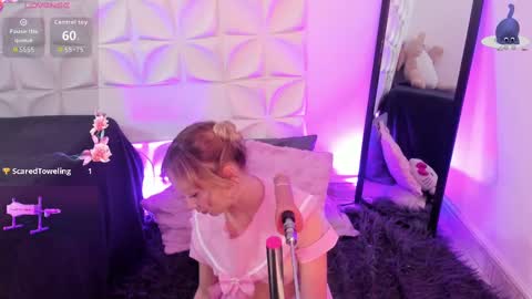 Julieth online show from 28, 10, 2025