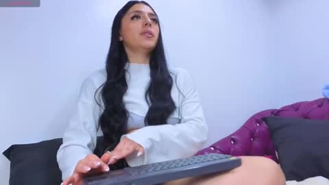 Snapshot of juliett_horny chatting on 1, 10, 2025 juliett online show from 1, 10, 2025