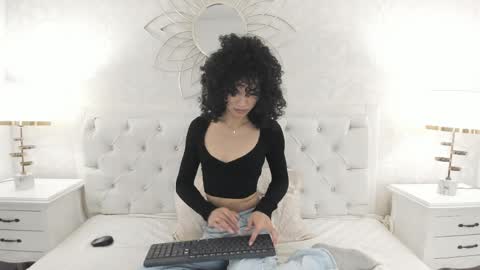 Snapshot of julietta___ chatting on 2, 4, 2026 julietta online show from 2, 4, 2026