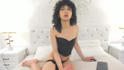 Snapshot of julietta___ chatting on 4, 5, 2026 julietta online show from 4, 5, 2026