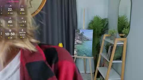 Snapshot of juliettakaniecki chatting on 2, 11, 2025 Mia online show from 2, 11, 2025