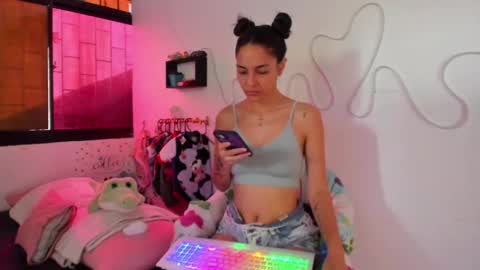 Snapshot of juliette_sweet05 chatting on 30, 9, 2025 juliette online show from 30, 9, 2025