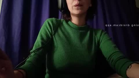 Snapshot of julietxxx03 chatting on 28, 5, 2026 julietxxx03 online show from 28, 5, 2026