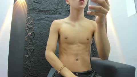 Snapshot of julii_rico chatting on 18, 4, 2026 JULI online show from 18, 4, 2026