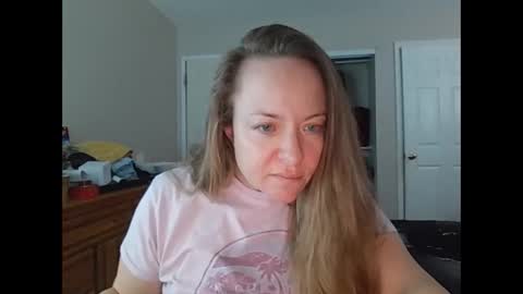 Juli Monroe online show from 2, 12, 2025