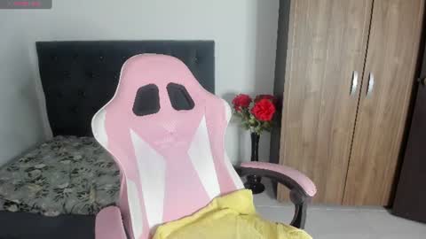 Snapshot of juline_smithh chatting on 12, 7, 2026 Juline Smith online show from 12, 7, 2026