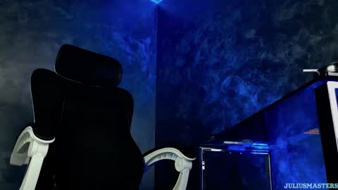 JULiUS   online show from 20, 3, 2026