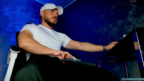 Snapshot of juliusmasters chatting on 6, 5, 2026 JULiUS online show from 6, 5, 2026