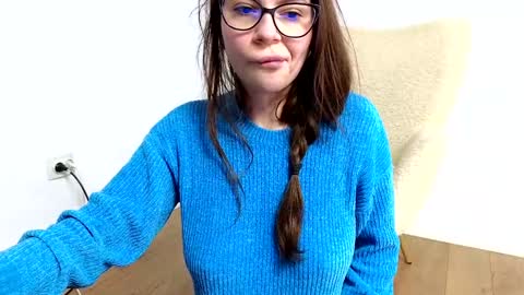 Snapshot of jullyenn chatting on 2, 2, 2025 Jully online show from 2, 2, 2025