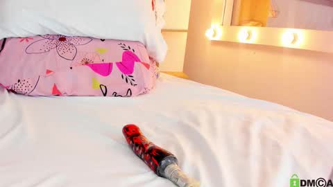  Juliana  online show from 19, 11, 2025